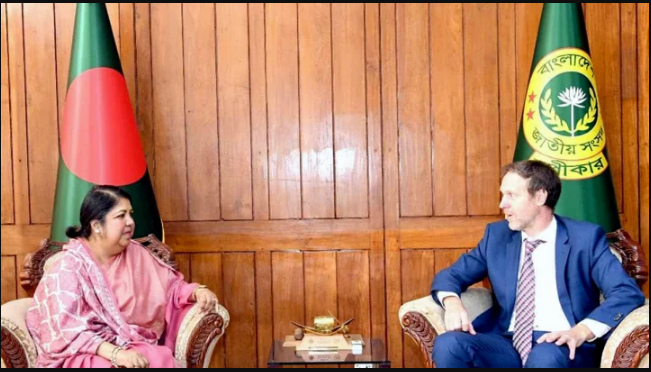 স্পিকার ড. শিরীন শারমিন চৌধুরীর সঙ্গে ইউএনডিপি প্রতিনিধির সাক্ষাৎ স্পিকার ড. শিরীন শারমিন চৌধুরীর সঙ্গে ইউএনডিপি প্রতিনিধির সাক্ষাৎ