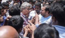 ছাত্রলীগকে ‘আবার মানুষ হওয়ার’ পরামর্শ ঢাবি শিক্ষকের