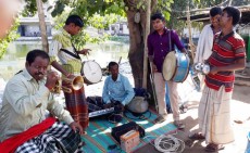 লোকজ বাদ্যযন্ত্রকে উপজীব্য করে গ্রামীণ মানুষের নিবিড় সম্পর্কের ইতিহাস