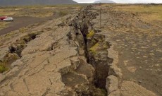 ইন্দোনেশিয়ায় শক্তিশালী ভূমিকম্পের পর সুনামির সতর্কতা