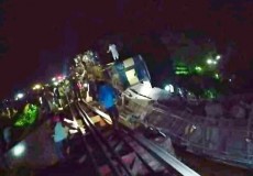 কুলাউড়ায় ট্রেন খালে: ৪ জনের লাশ উদ্ধার, আহত আড়াই শতাধিক