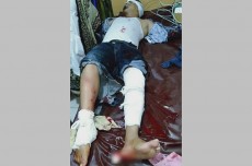 এবার সন্তানের সামনে বাবাকে কুপিয়ে আহত