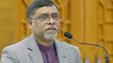 সপরিবারে বিদেশে স্বাস্থ্যমন্ত্রী, জনমনে প্রশ্ন
