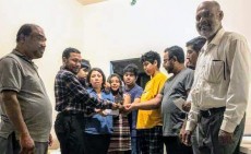 মুনার পক্ষ থেকে মরহুম শামীম মানসুরের পরিবারকে আর্থিক সহায়তা প্রদান
