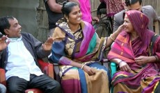 ৩৩ বছর পর মুন্নি ফিরে পেলেন পরিবার
