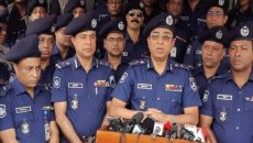 ২০ দিনে দেশে ফিরেছেন ২ লাখ ৯৩ প্রবাসী, ‘খারাপ পরিস্থিতির’ আশঙ্কা পুলিশের
