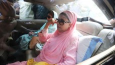 বাসায় ফিরে কোয়ারেন্টাইনে খালেদা জিয়া