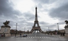 ফ্রান্সে করোনায় মৃতের সংখ্যা ১০ হাজার ছাড়ালো