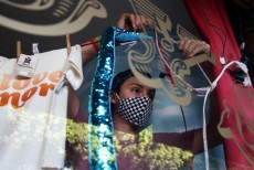 ক্যালিফোর্নিয়া আংশিক সচল হচ্ছে, দ্বিতীয় দফায় করোনা সংক্রমণের আশঙ্কা