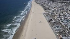 সোমবার আরও কিছু বিনোদনকেন্দ্র খুলেছে লং বীচে