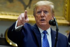 বর্ণবাদ কি ট্রাম্পের নতুন রাজনৈতিক কৌশল