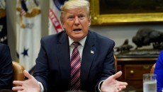 ‘ড্রিমার’ অভিবাসীদের ভবিষ্যৎ নির্ধারণে ট্রাম্পের বিরুদ্ধে রায় দিল সুপ্রিমকোর্ট