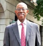 ক্যালিফোর্নিয়া বিশ্ববিদ্যালয়ের প্রথম কৃষ্ণাঙ্গ প্রেসিডেন্ট হলেন ড্রেইক