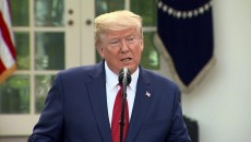 ড্রিমারসদের নাগরিত্বের পথ খুলে দিলেন ট্রাম্প