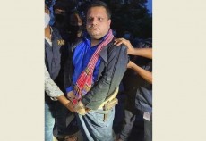 বোরকা পরে সীমান্ত পাড়ি দেওয়ার সময় সাহেদ গ্রেফতার