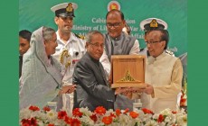 বাংলাদেশের রাজনীতিতেও ভূমিকা ছিল প্রণব মুখার্জির