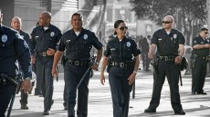 হিজাব কেড়ে নেয়ায় লস এঞ্জেলেস পুলিশের বিরুদ্ধে মামলা মুসলিম নারীর