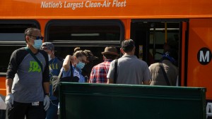 লস এঞ্জেলেসে ভোটারদের জন্য ট্রেন-বাসে ফ্রি সার্ভিস