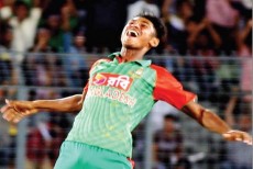 অবাক বিশ্ব মুস্তাফিজুর বিস্ময়ে