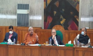 ‘প্রবাসীদের সেবার মান বাড়াতে সম্মিলিতভাবে কাজ করতে হবে’