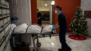 লস এঞ্জেলেস কাউন্টি হাসপাতালে বাড়ছে মৃতের সংখ্যা