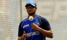 ক্রিকেটের তিন ফরম্যাটেই শীর্ষে সাকিব