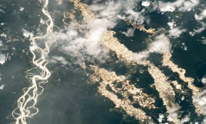নাসার ছবিতে ‘সোনার নদী’