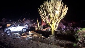 নর্থ ক্যারোলিনায় টর্নেডো: ৩ জনের মৃত্যু, আহত ১০