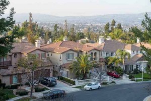 ক্যালিফোর্নিয়ায় বাড়ির দাম ও বিক্রি বেড়েছে ১৩ শতাংশ