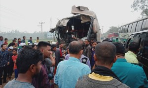 সিলেটে দুই বাসের মুখোমুখি সংঘর্ষে নিহত ৮