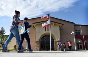 মধ্য-এপ্রিলে খুলতে পারে লস এঞ্জেলেসের শিক্ষাপ্রতিষ্ঠান
