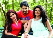 আসছে তিন তারকার চমক ব্ল্যাকমানি