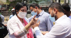 চিকিৎসক-পুলিশের পাল্টাপাল্টি বিবৃতি কাম্য নয় : হাইকোর্ট