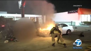 ক্যালিফোর্নিয়ায় সড়ক দূর্ঘটনায় ৩ জনের মৃত্যু, আহত ২