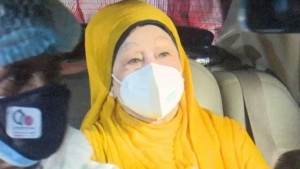 খালেদা জিয়াকে বিদেশে নেওয়া জরুরি : মেডিকেল বোর্ড