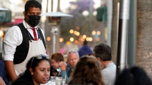 কর্মক্ষেত্রে টিকাগ্রহীতাদের মাস্ক পরতে হবে না: নিউসাম