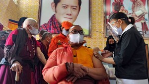 ৯০ শতাংশ প্রাপ্ত বয়স্কদের টিকা দিয়েছে ভুটান