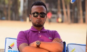 বকেয়া টাকা চাওয়ায় ঝালমুড়িওয়ালাকে পেটালেন ঢাবি ছাত্রলীগ নেতা