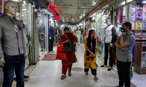 ১১ আগস্ট থেকে দোকানপাট-শপিংমল খোলা