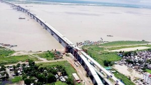 পদ্মা সেতুর পিলারে বারবার ফেরির ধাক্কার কারণ জানা গেল