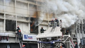 রাজধানীর বনানীতে ভবনে অগ্নিকাণ্ড