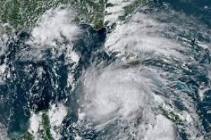 ধেয়ে আসছে ঘূর্ণিঝড় ইডা, জরুরি অবস্থা জারি