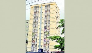 মুক্তিযোদ্ধার জমিতে পুলিশ কর্মকর্তার ১০ তলা বাড়ি