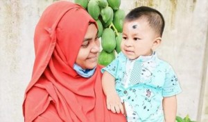 স্ত্রী-পুত্রকে গলা কেটে হত্যা, স্বামী আটক