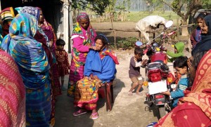 ১৮ বছর পর বাড়ি ফিরলেন নিখোঁজ গৃহবধূ