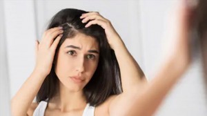 খুশকি সমস্যায় সহজ সমাধান