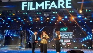 তৃতীয়বারের মতো ফিল্মফেয়ার জিতলেন জয়া