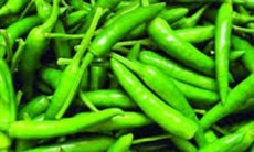 বাংলাদেশে  কাঁচামরিচের কেজি ৪০০ টাকা