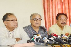 বাংলাদেশে রাজনীতি করতে দেবেন কি না জানতে চাই: বিএনপি
