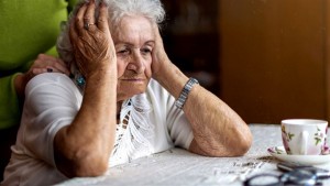 ডিমেনশিয়ার ঝুঁকি এড়াতে যা করণীয়